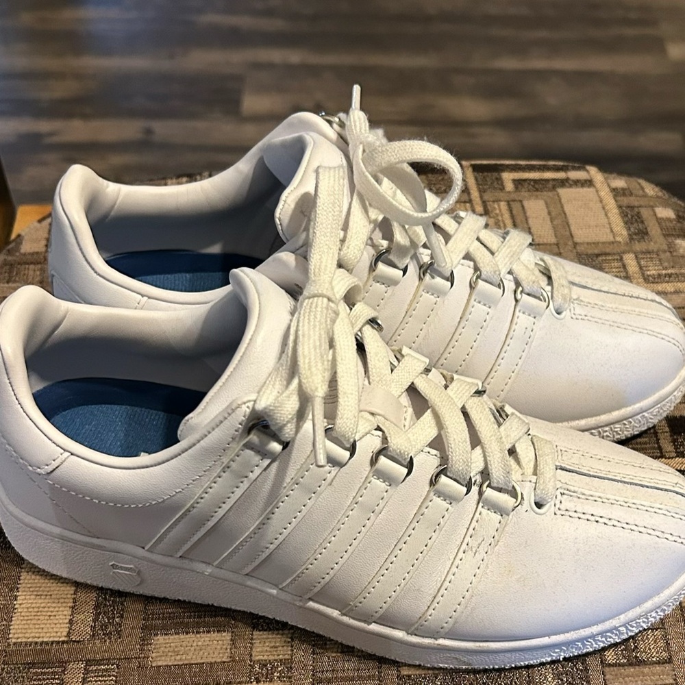 Women's White Athletic Sneakers - Lace-Up Low-Top Comfort